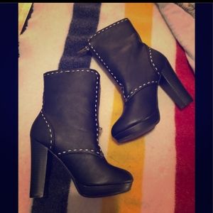 Black winter zip up Booties ,fleece lining